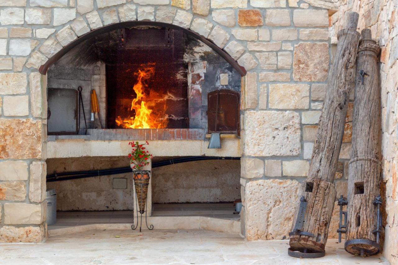 로코로톤도 Navolte Trulli E Quiete Con Piscina 빌라 외부 사진
