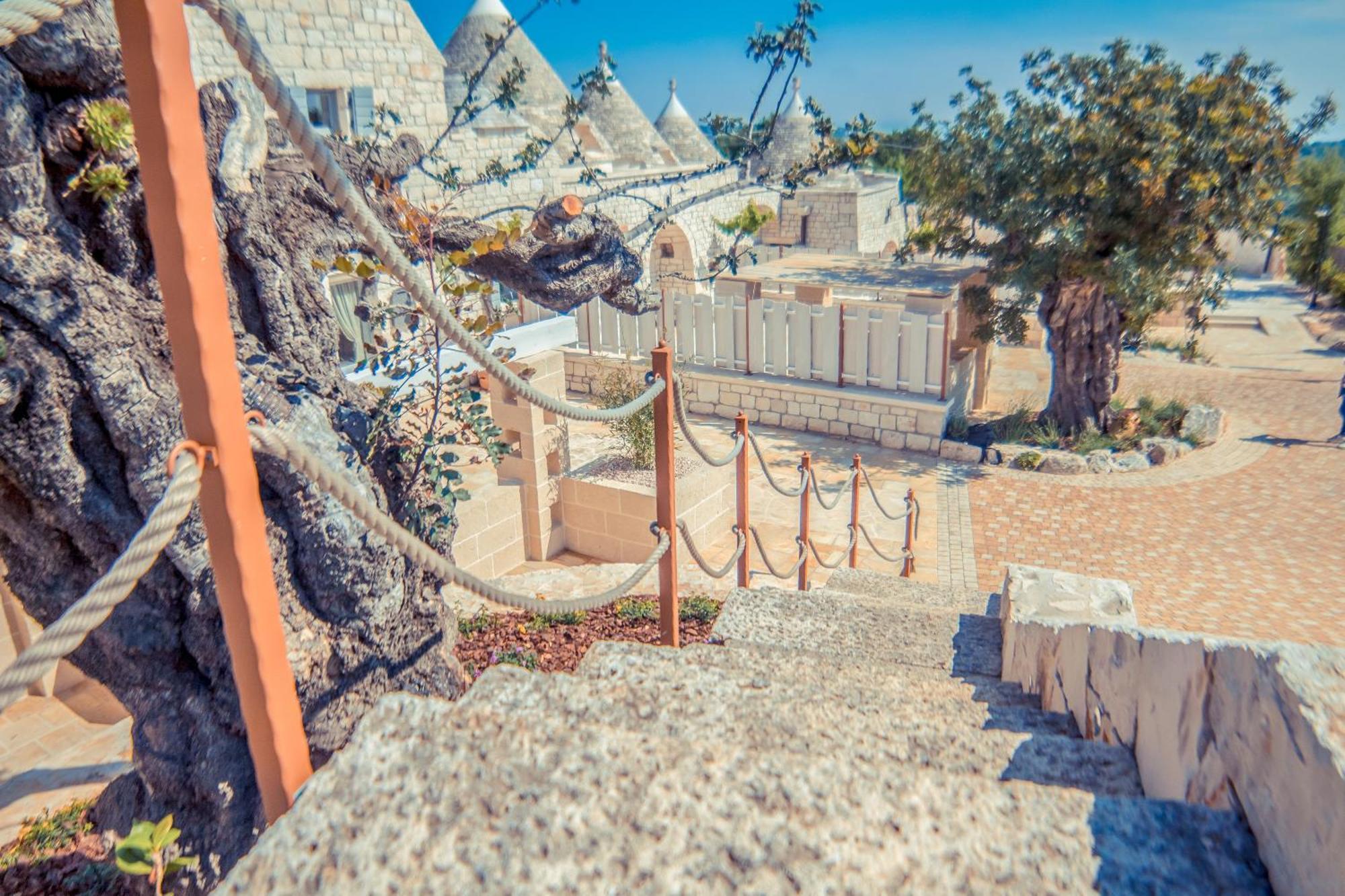 로코로톤도 Navolte Trulli E Quiete Con Piscina 빌라 외부 사진