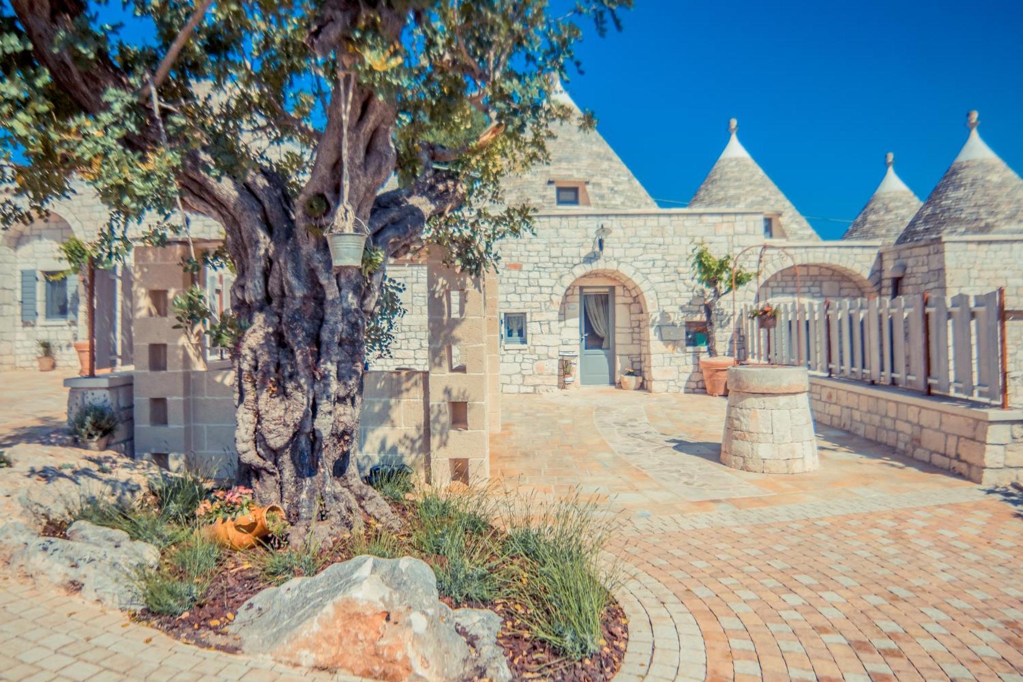 로코로톤도 Navolte Trulli E Quiete Con Piscina 빌라 외부 사진